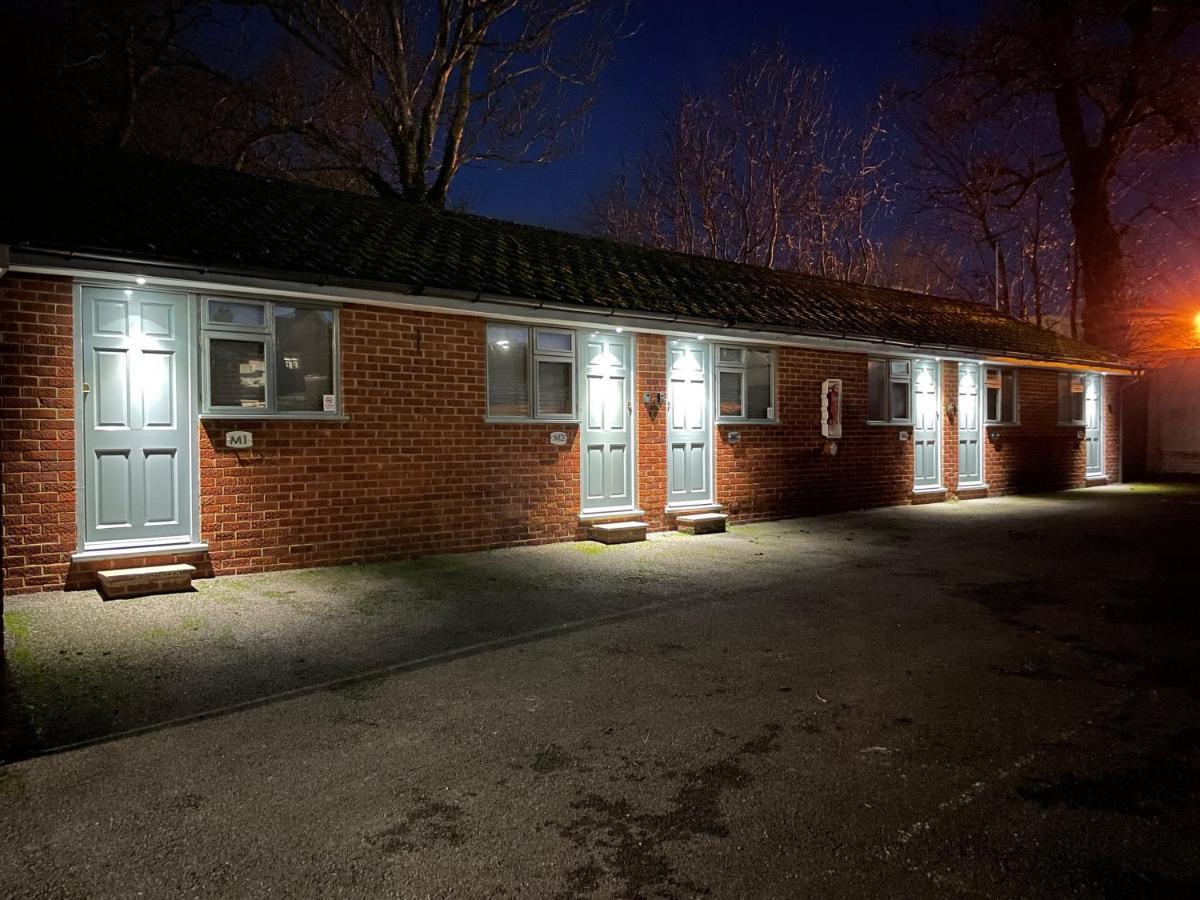 Arlan House, Central Basingstoke Hotel Zewnętrze zdjęcie