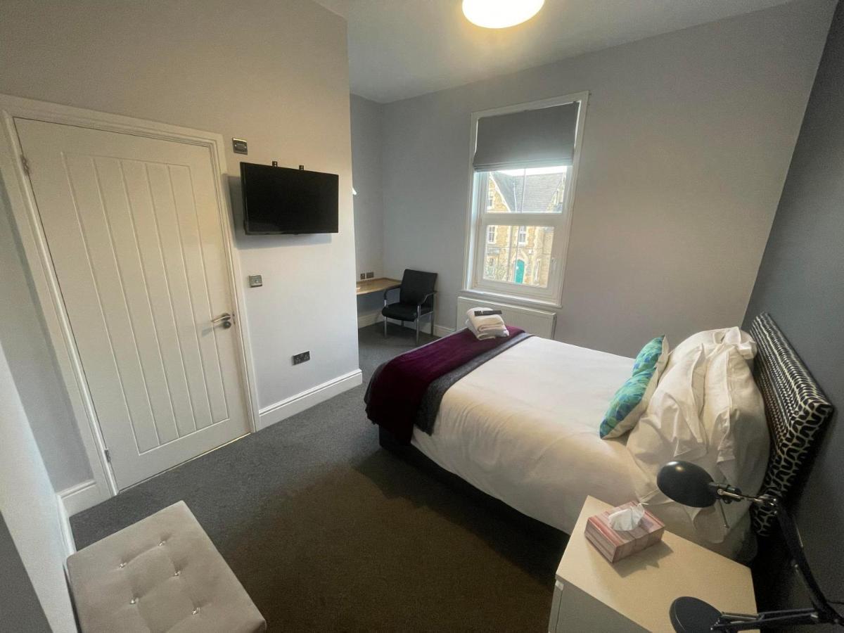 Arlan House, Central Basingstoke Hotel Zewnętrze zdjęcie