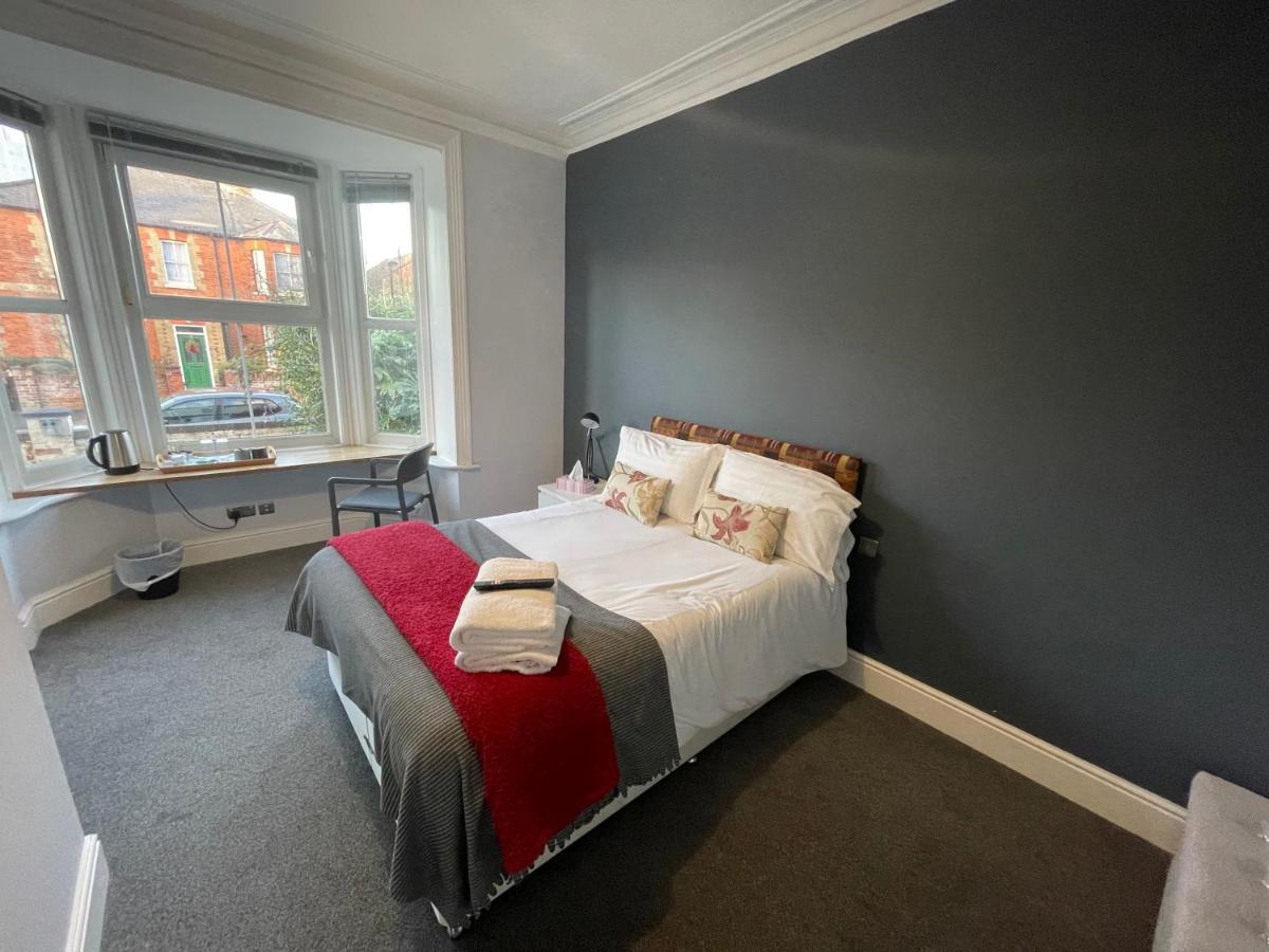 Arlan House, Central Basingstoke Hotel Zewnętrze zdjęcie
